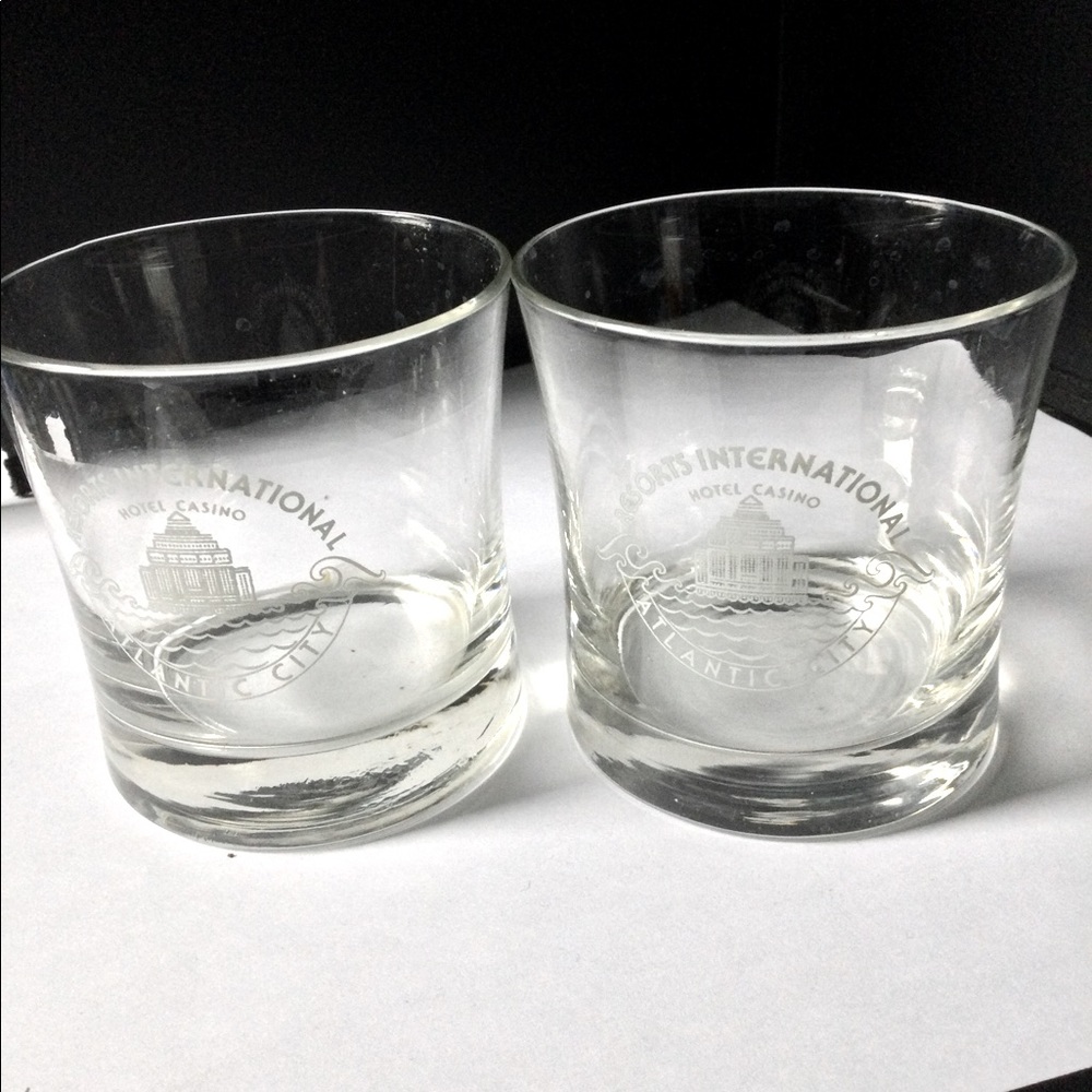 On the rocks glasses (2) Resorts International Atlantic City
